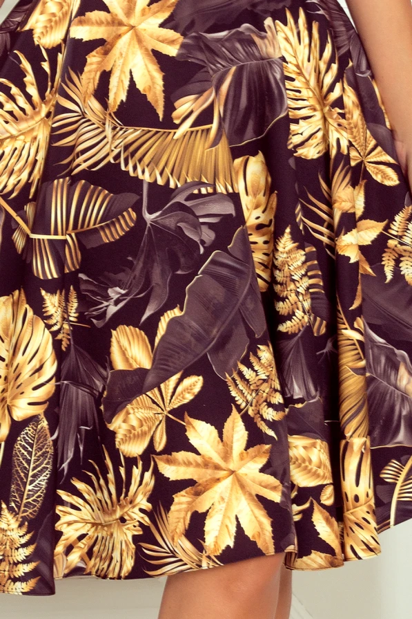 114-13 Ausgestelltes Kleid - herzförmiger Ausschnitt - Goldene Blätter
