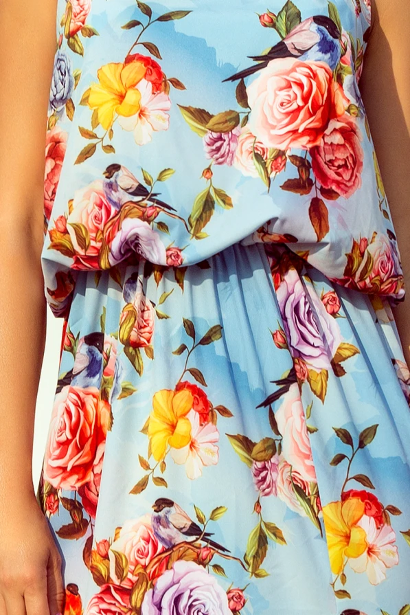 191-5 Langes Kleid am Hals gebunden - Blumen auf blauen Hintergrund