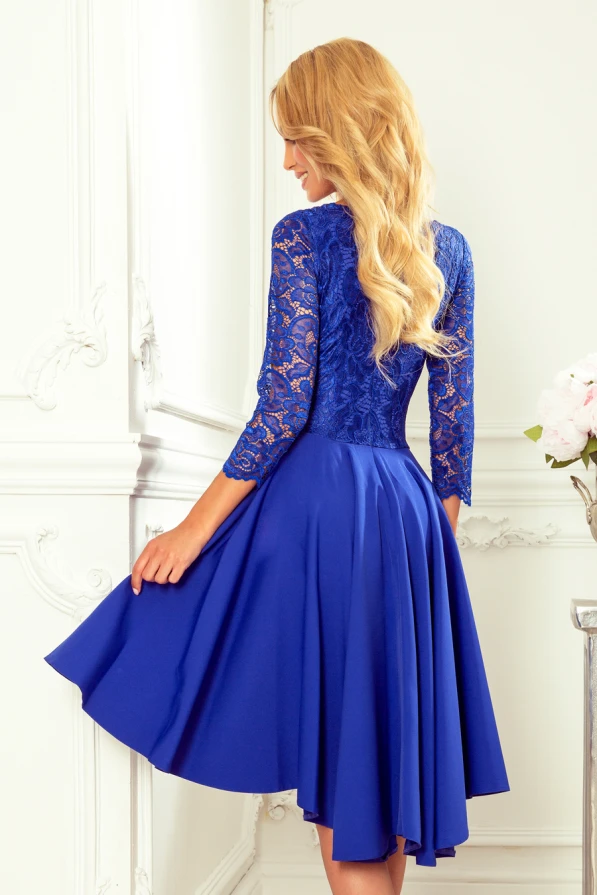 210-12 NICOLLE - Kleid mit längerem Rücken mit Spitzenausschnitt - blau