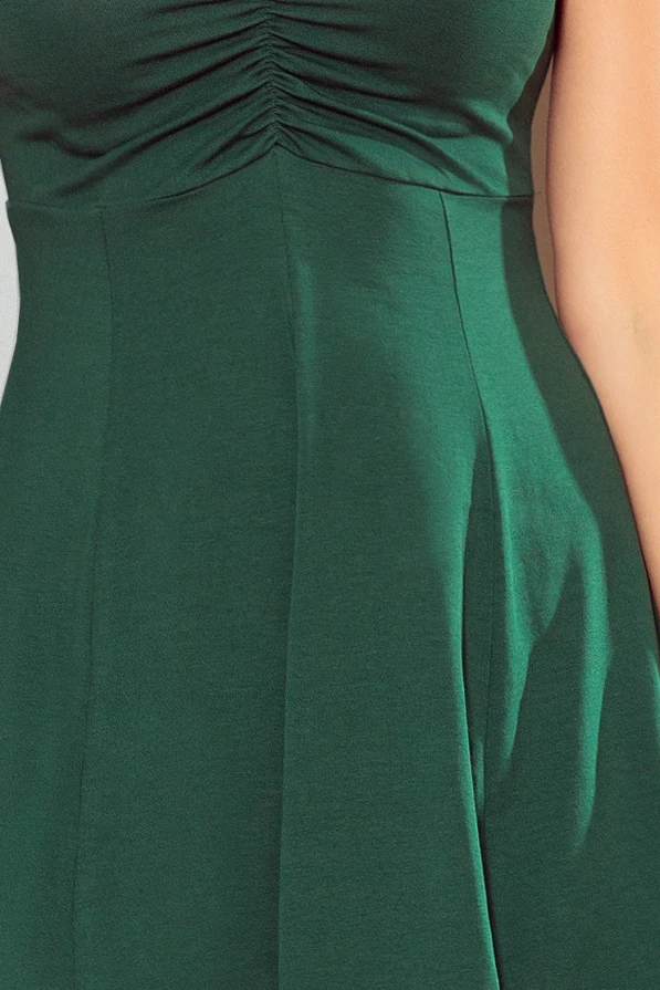 238-2 BETTY Kleid mit einem Ausschnitt - grün