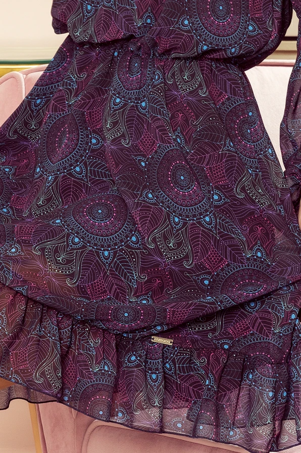 295-4 BAKARI Kleid mit Ausschnitt - rosa und blaue Mandalas