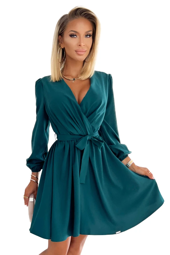 339-2 BINDY Feminines Kleid mit Ausschnitt - grün