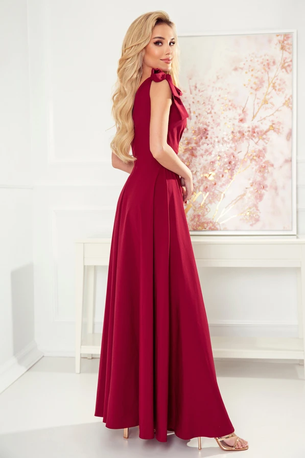 405-1 ELENA Langes Kleid mit Ausschnitt und Bändern an den Schultern - weinrote Farbe