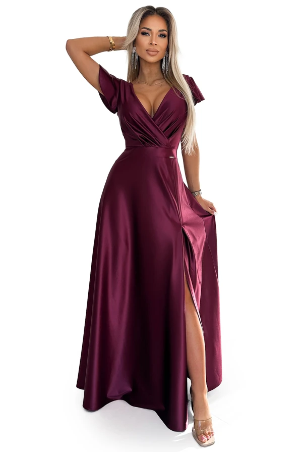 CRYSTAL Langes Kleid aus Satin mit Ausschnitt - weinrote Farbe