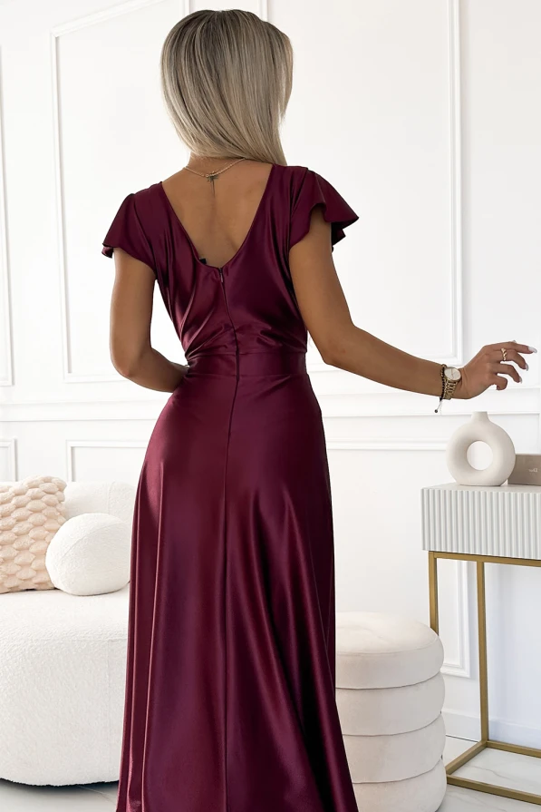 CRYSTAL Langes Kleid aus Satin mit Ausschnitt - weinrote Farbe